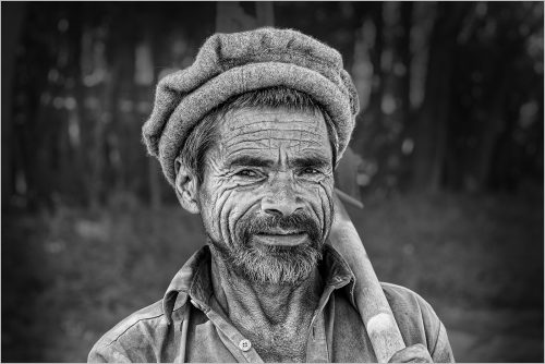 Old Man with Spade - Grete Howard